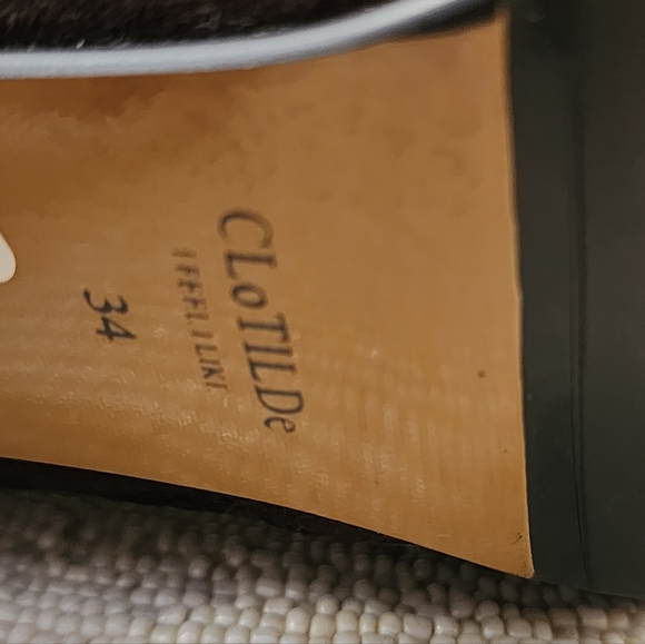 NWT.Luxury clodilde made in italy Leather ankle boots.Size 34. USA 6 - Picture 9 of 9